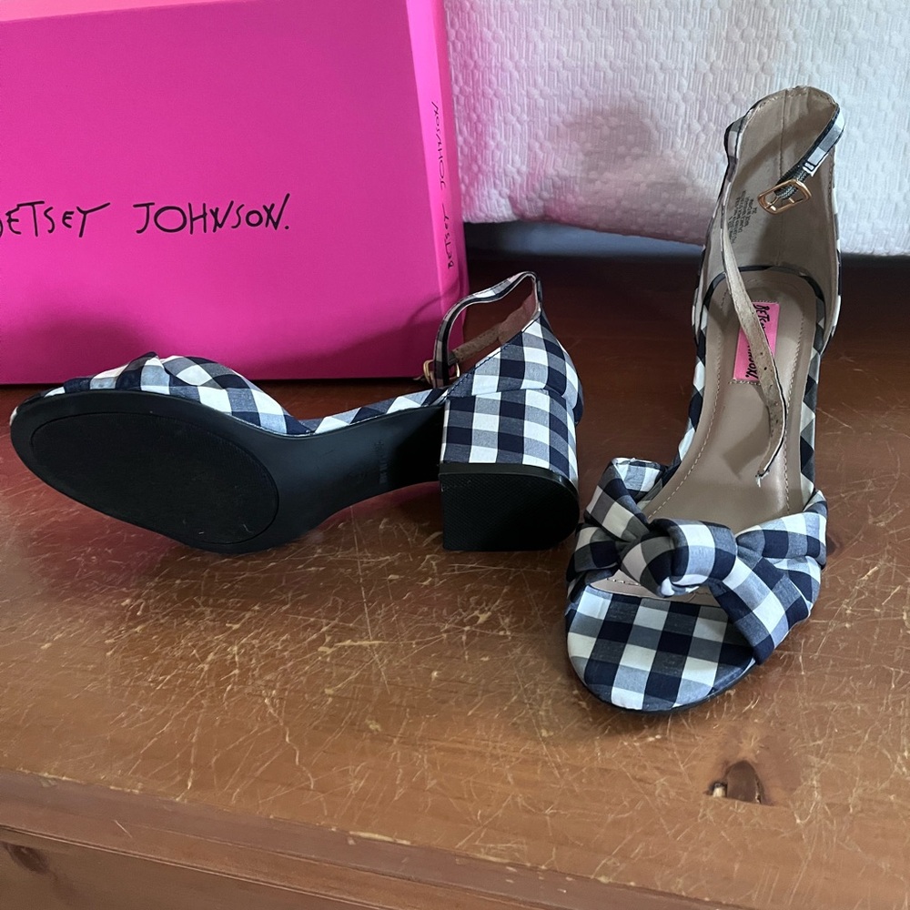 Betsey Johnson Women's Black and White Checkered Heels - Picture 3 of 5